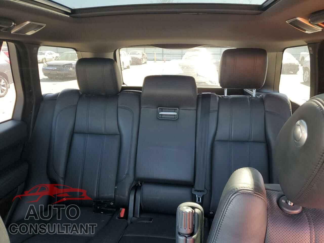 LAND ROVER RANGEROVER 2017 - SALGS2FV4HA361723