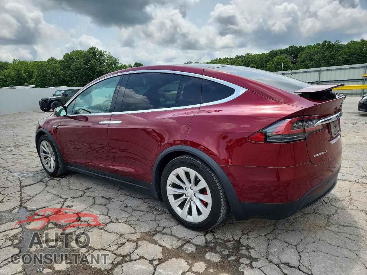 TESLA MODEL X 2016 - 5YJXCAE42GFS00607