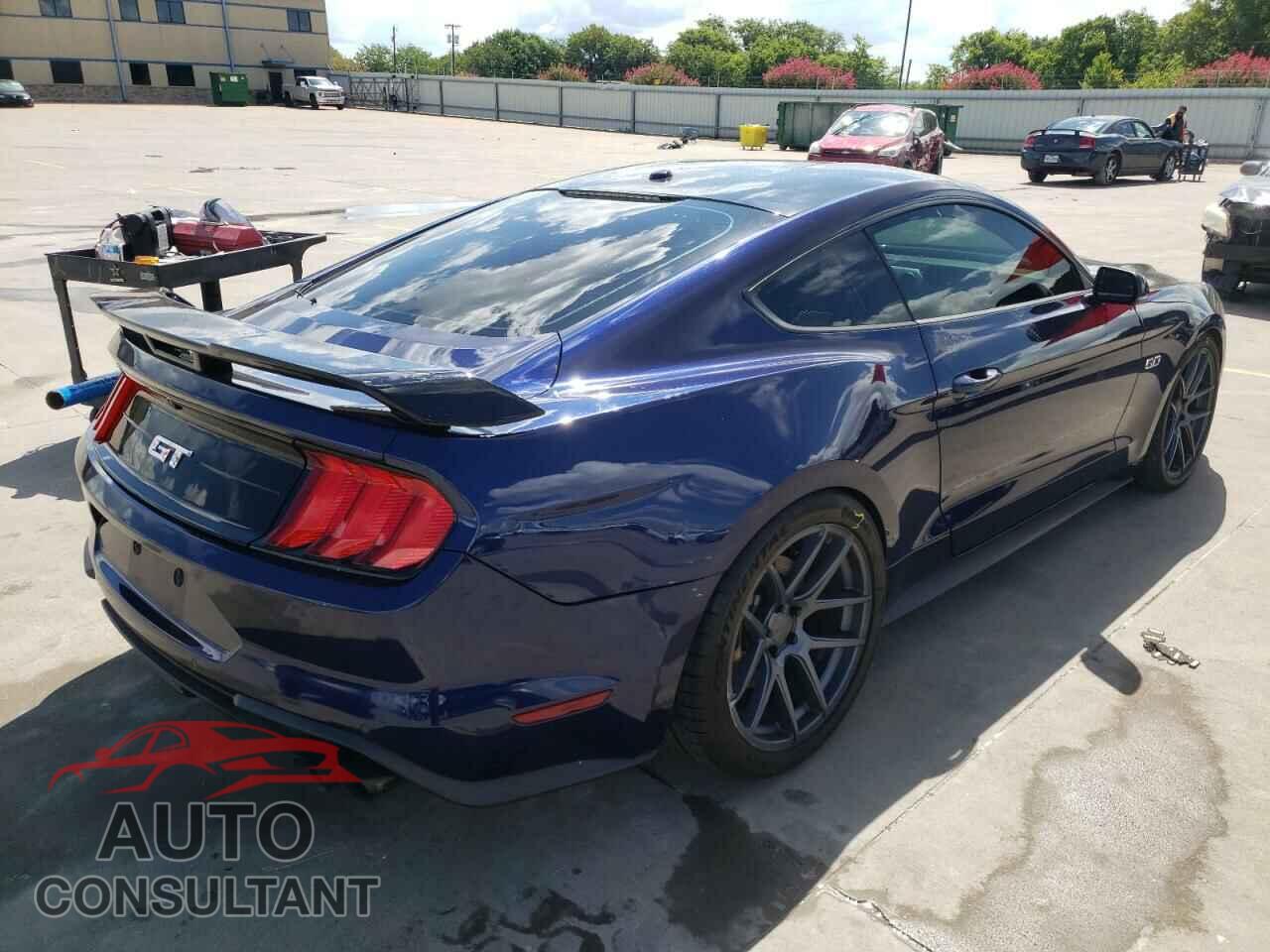 FORD MUSTANG 2019 - 1FA6P8CF2K5181019