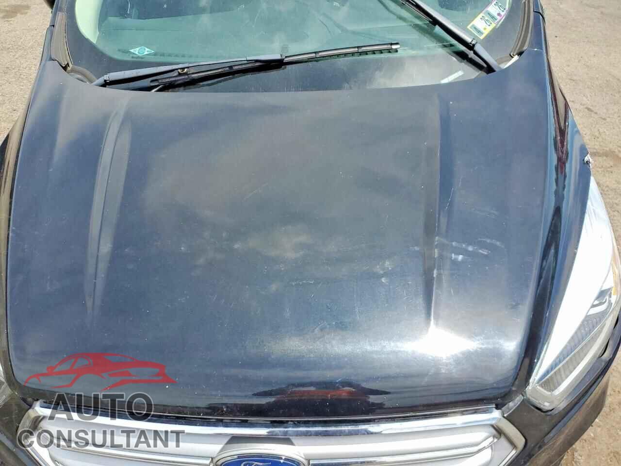 FORD ESCAPE 2017 - 1FMCU9JD2HUC58897