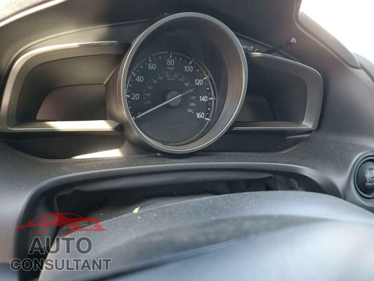 MAZDA 3 2017 - 3MZBN1L74HM137313