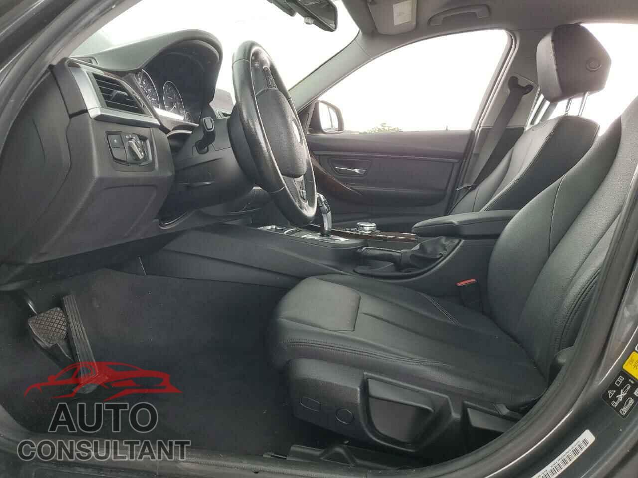 BMW 3 SERIES 2016 - WBA8E5G55GNU21841