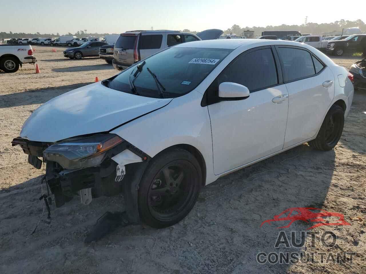 TOYOTA COROLLA 2018 - 5YFBURHE3JP794338