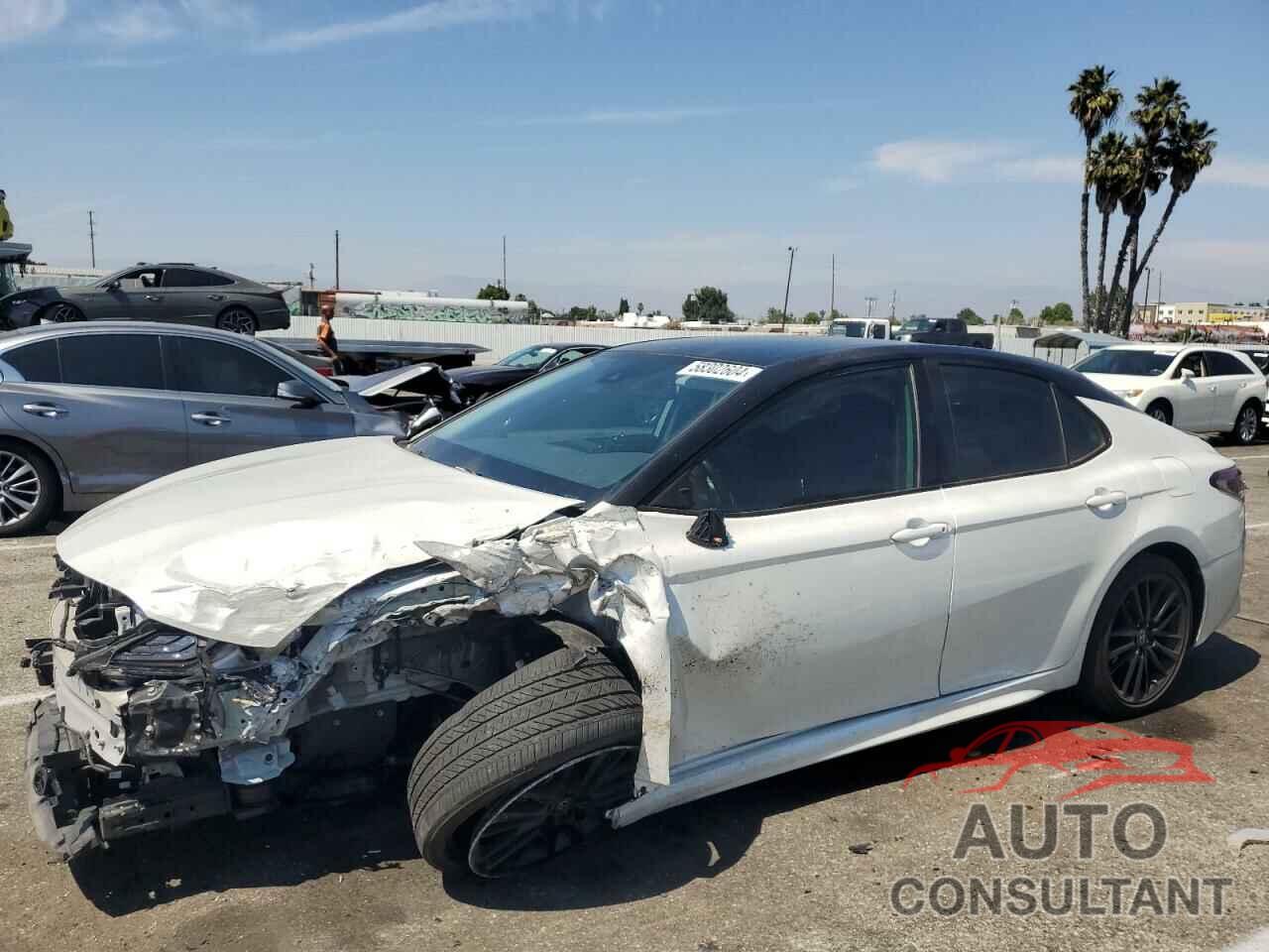 TOYOTA CAMRY 2022 - 4T1K31AKXNU038918