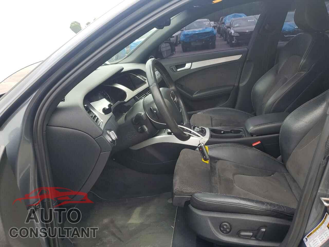AUDI A4 2012 - WAUKFAFL0CN012863