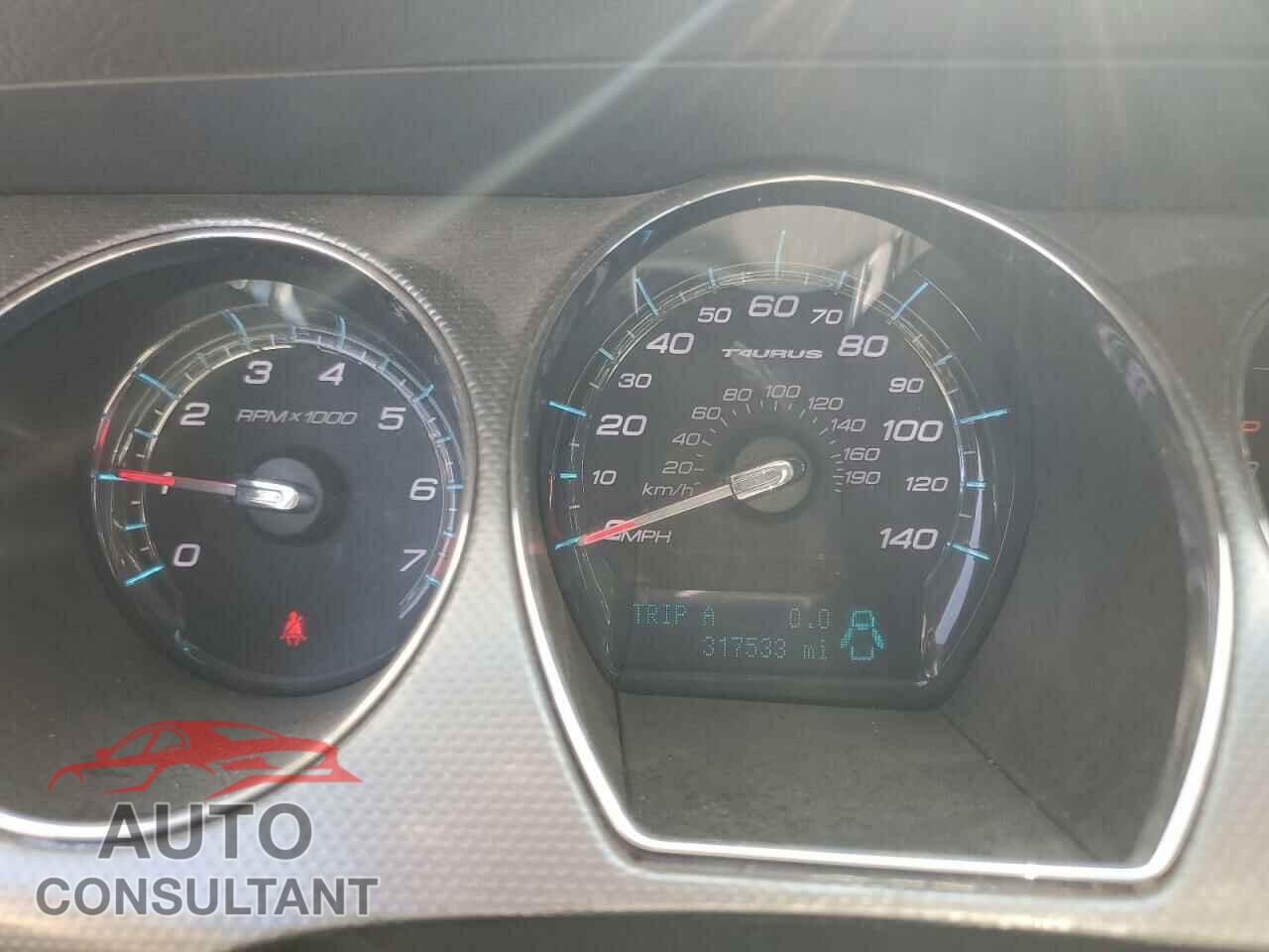 FORD TAURUS 2011 - 1FAHP2EW0BG109095