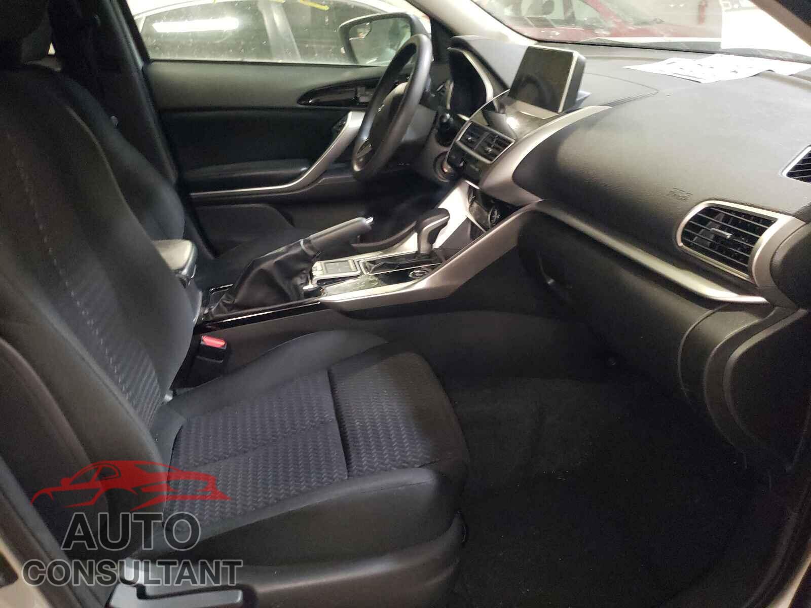 MITSUBISHI ECLIPSE 2018 - JA4AT4AA3JZ070299