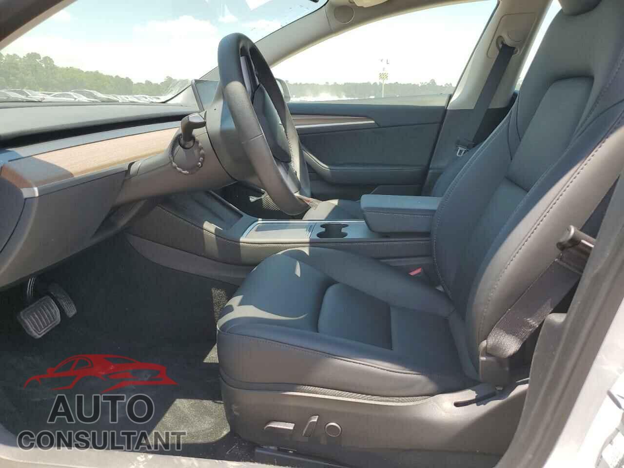 TESLA MODEL 3 2023 - 5YJ3E1EA7PF586603