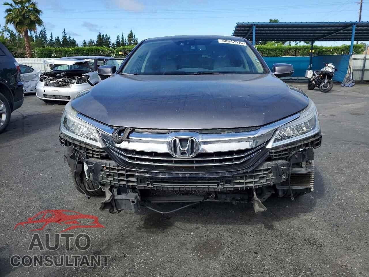 HONDA ACCORD 2017 - JHMCR6F72HC020835