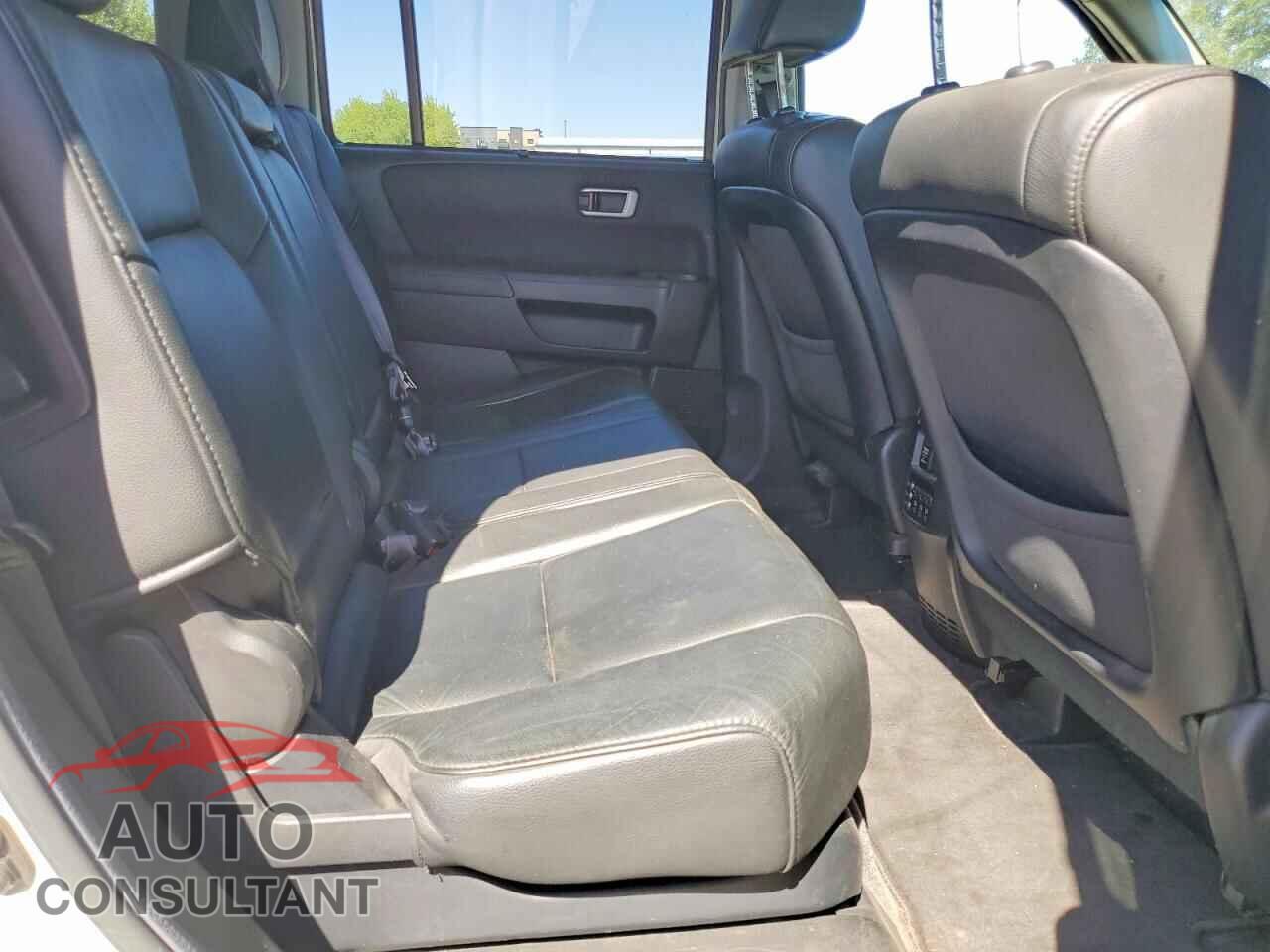 HONDA PILOT 2013 - 5FNYF4H96DB009062