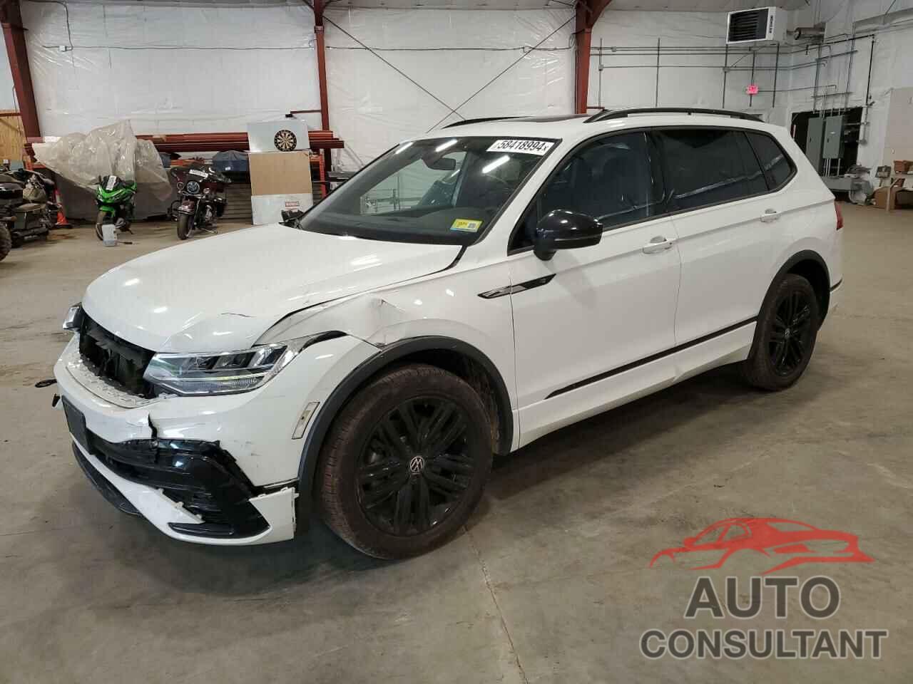 VOLKSWAGEN TIGUAN 2022 - 3VV8B7AX4NM110234