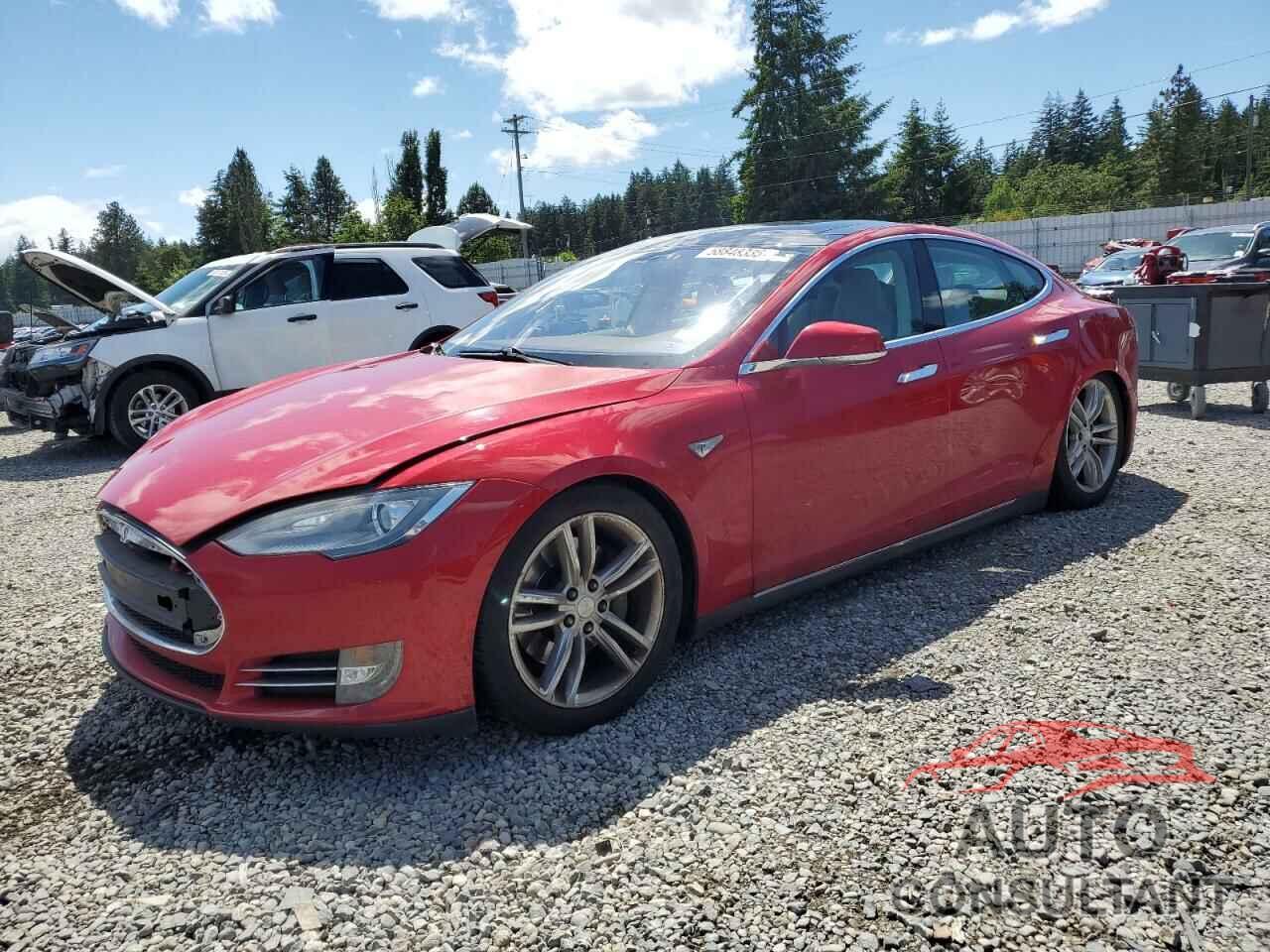 TESLA MODEL S 2013 - 5YJSA1DN0DFP08399