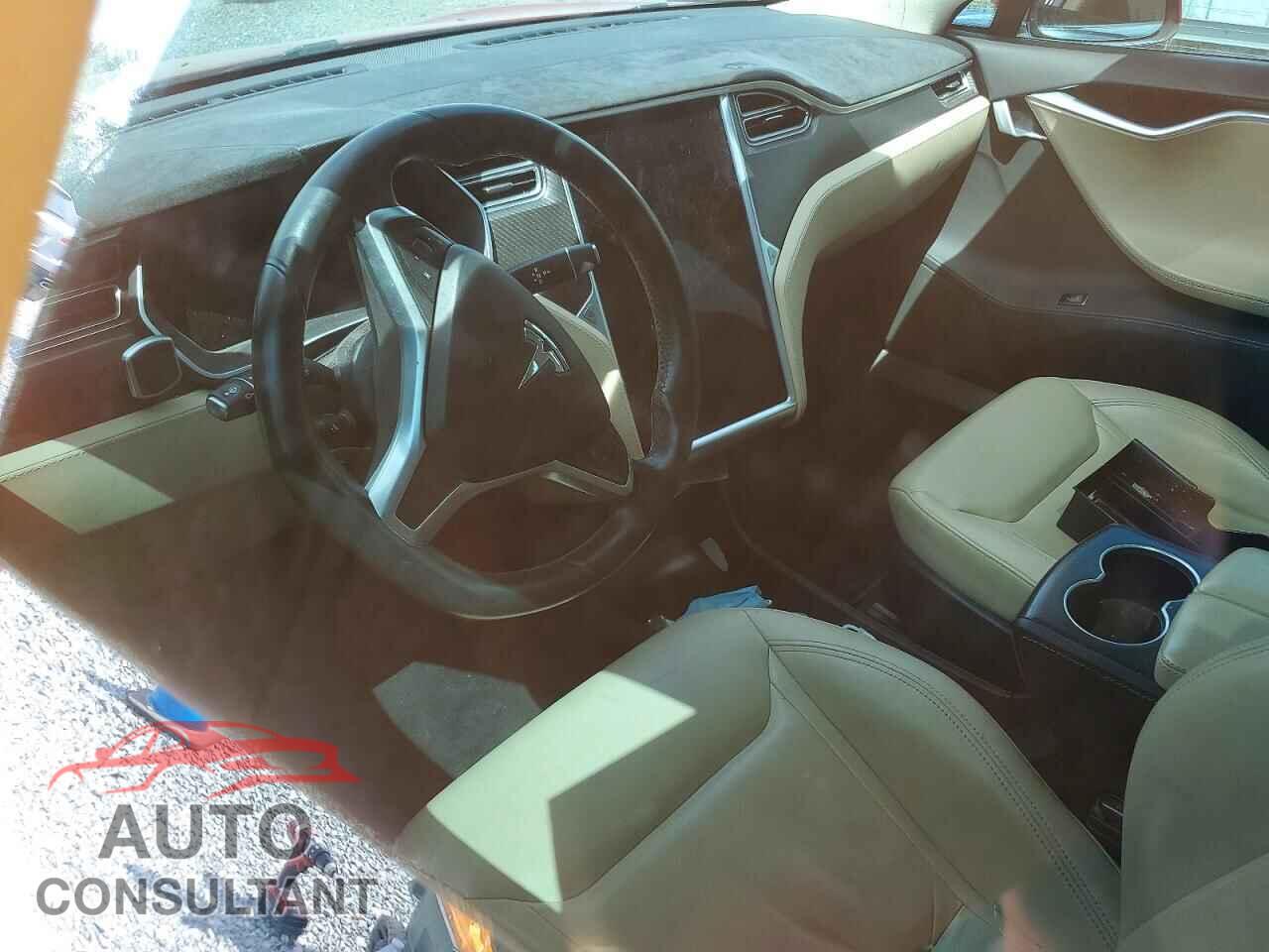 TESLA MODEL S 2015 - 5YJSA1V23FF099302