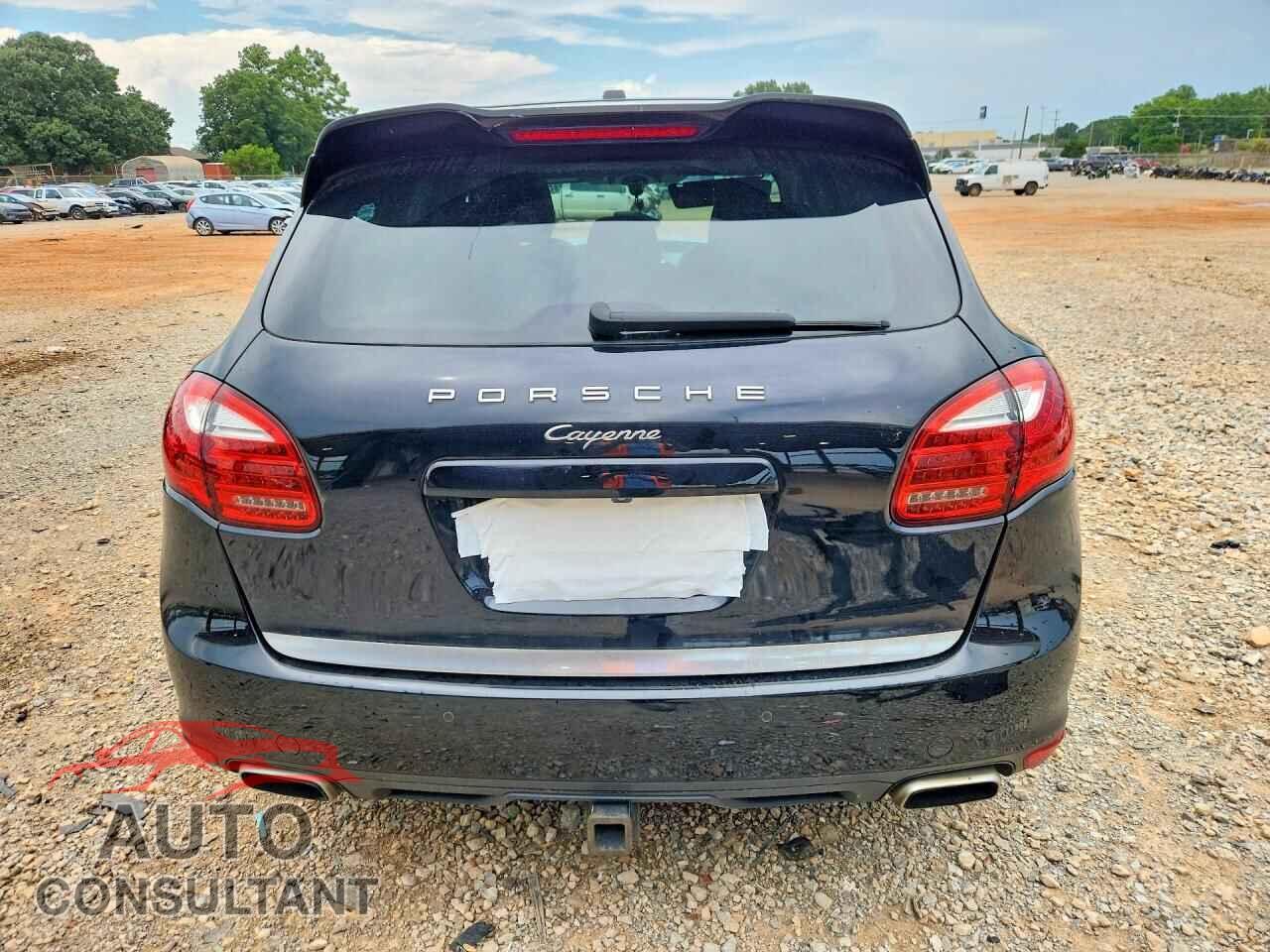 PORSCHE CAYENNE 2012 - WP1AA2A2XCLA08590