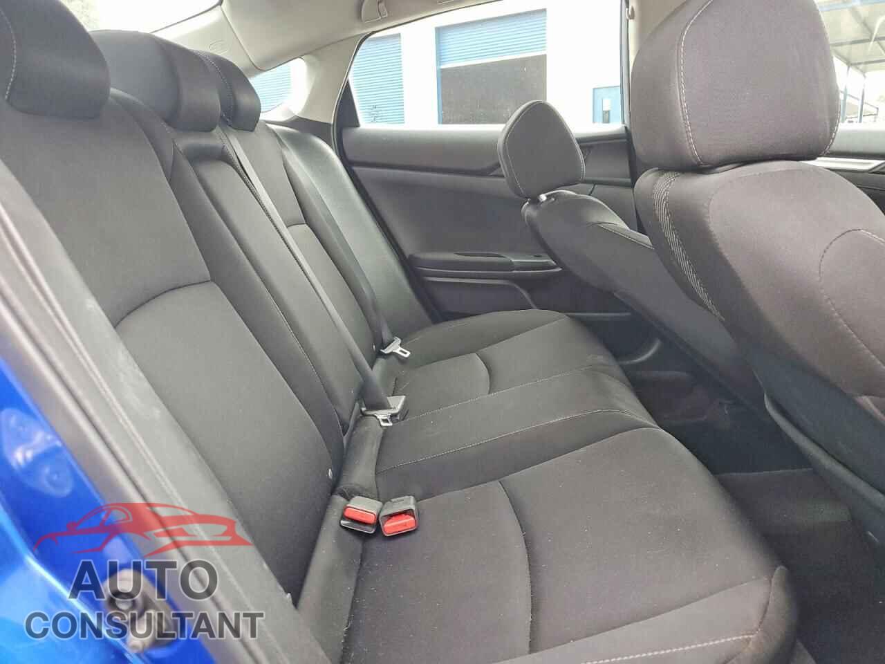 HONDA CIVIC 2017 - 19XFC2F76HE081302