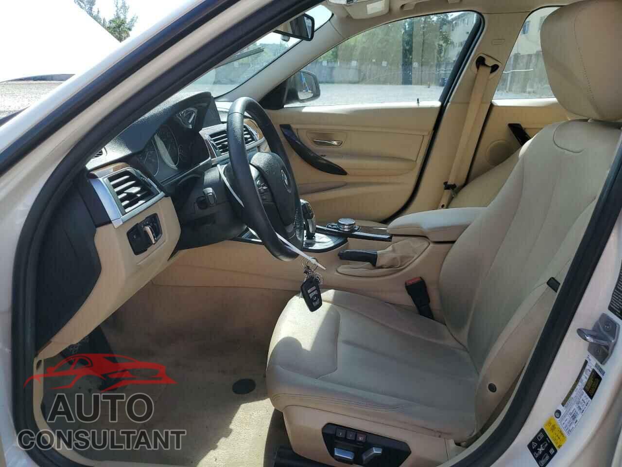 BMW 3 SERIES 2016 - WBA8E5G52GNU19836