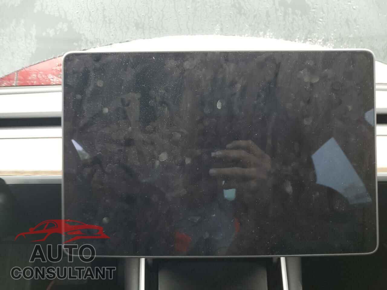 TESLA MODEL 3 2018 - 5YJ3E1EB2JF086624