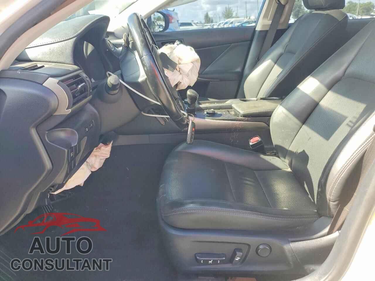 LEXUS IS 2017 - JTHBA1D28H5050469