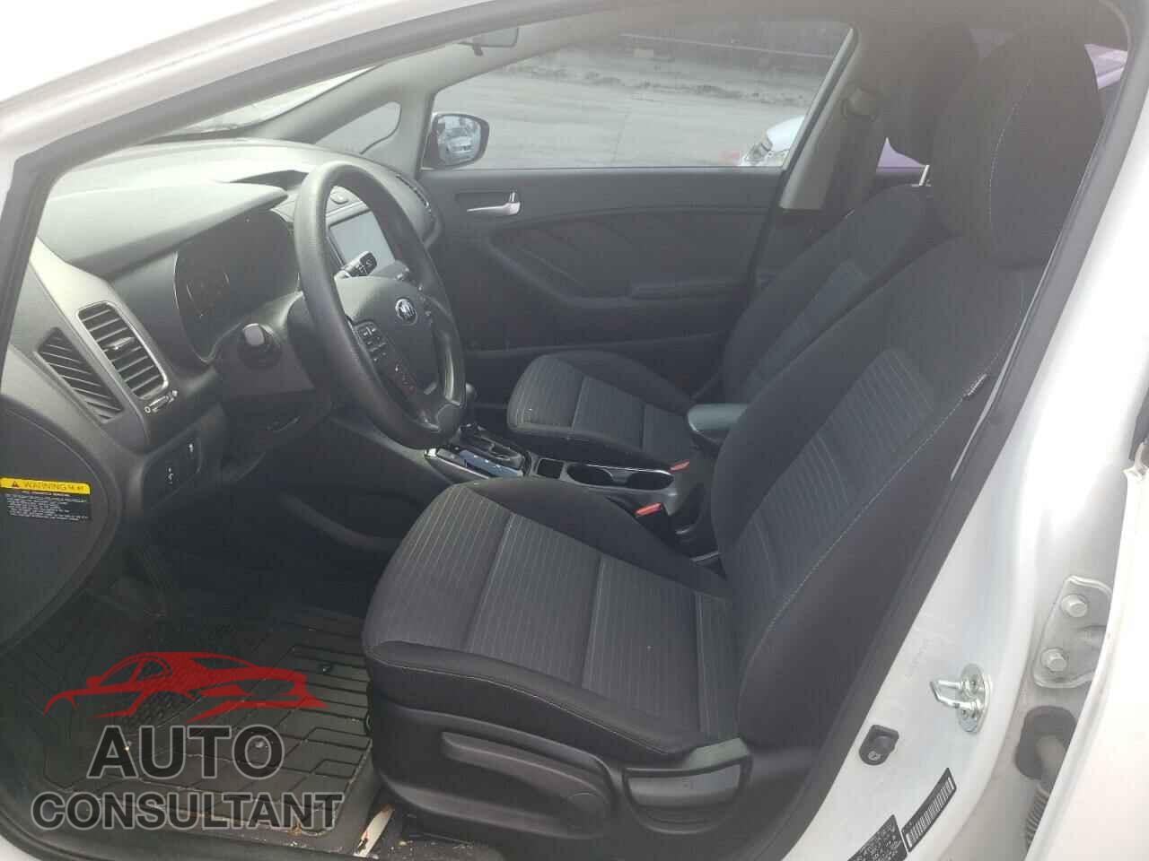 KIA FORTE 2018 - 3KPFL4A76JE180193