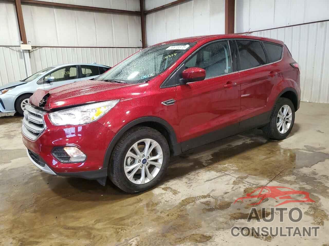 FORD ESCAPE 2017 - 1FMCU0GDXHUE83765