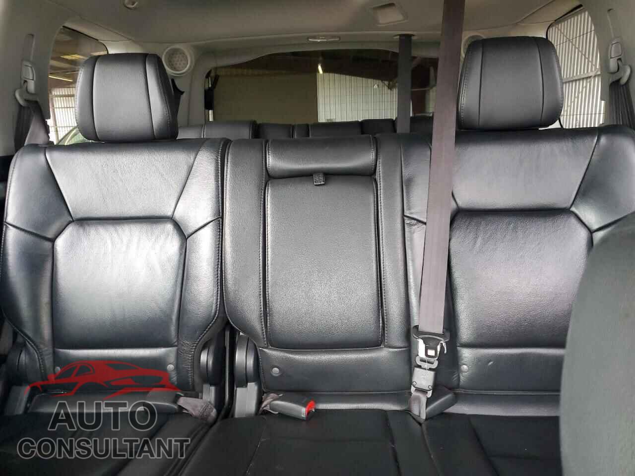 HONDA PILOT 2012 - 5FNYF4H96CB076047