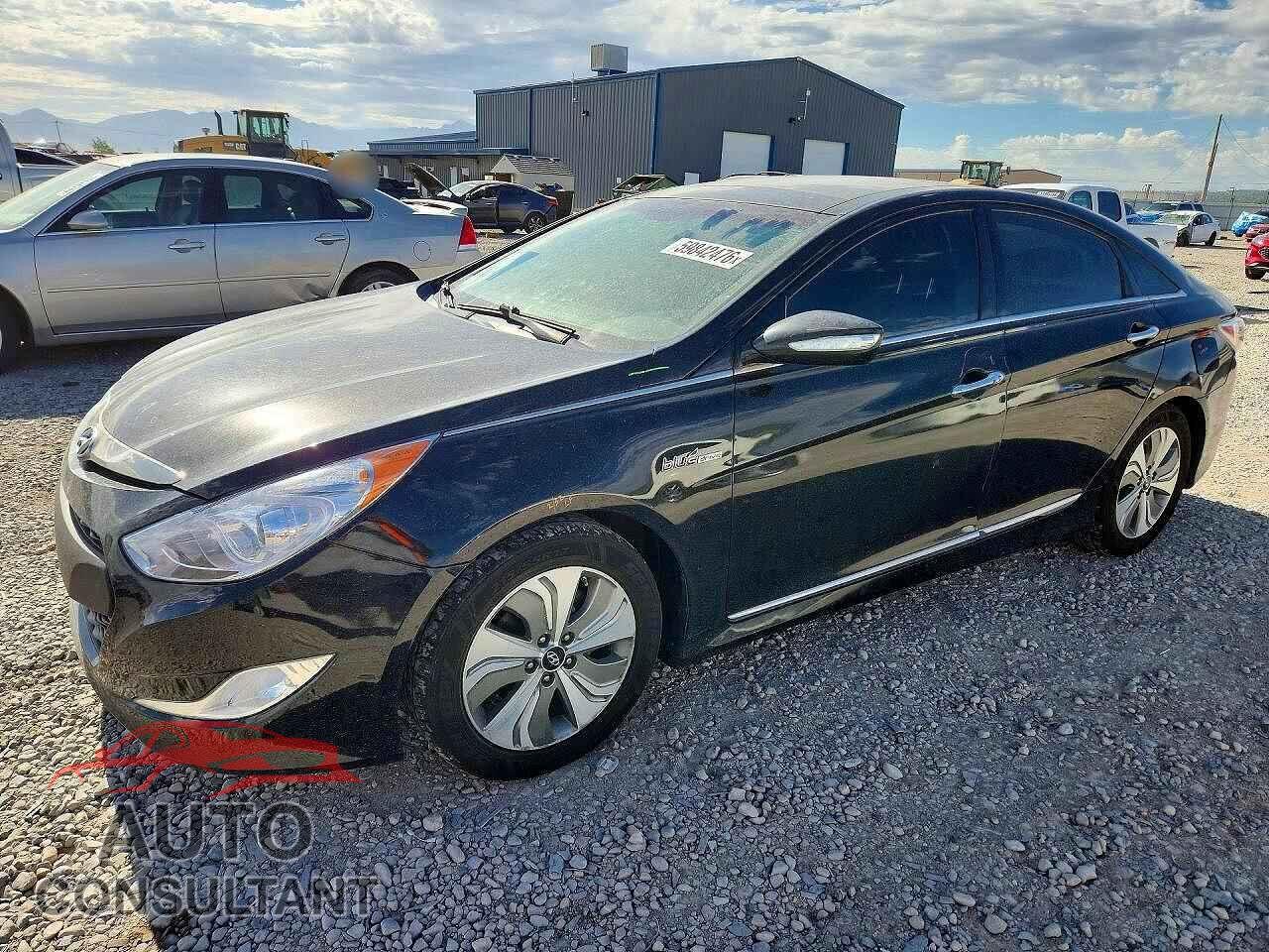 HYUNDAI SONATA 2014 - KMHEC4A48EA106831
