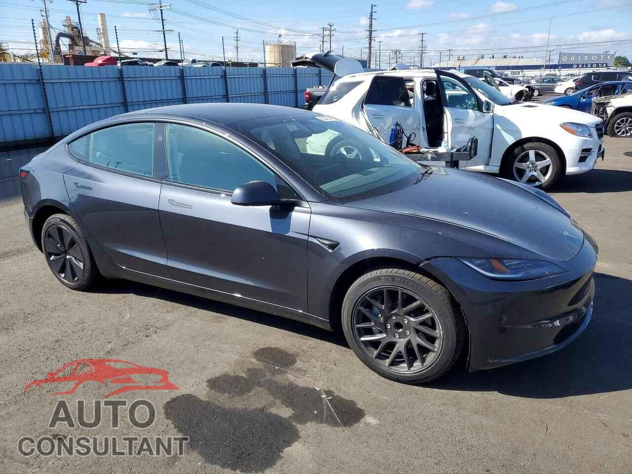 TESLA MODEL 3 2025 - 5YJ3E1EA7SF047889