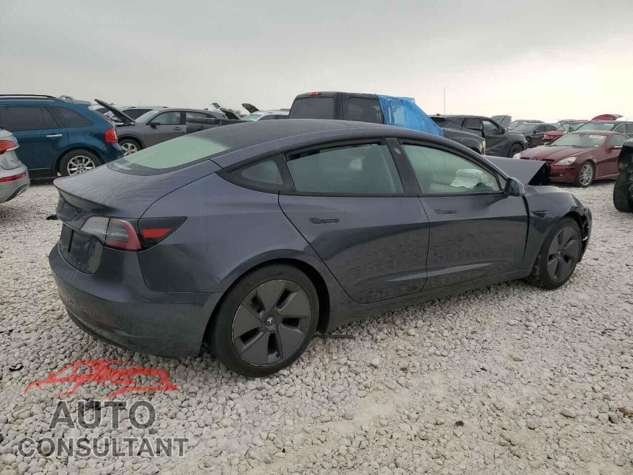 TESLA MODEL 3 2021 - 5YJ3E1EA4MF984475