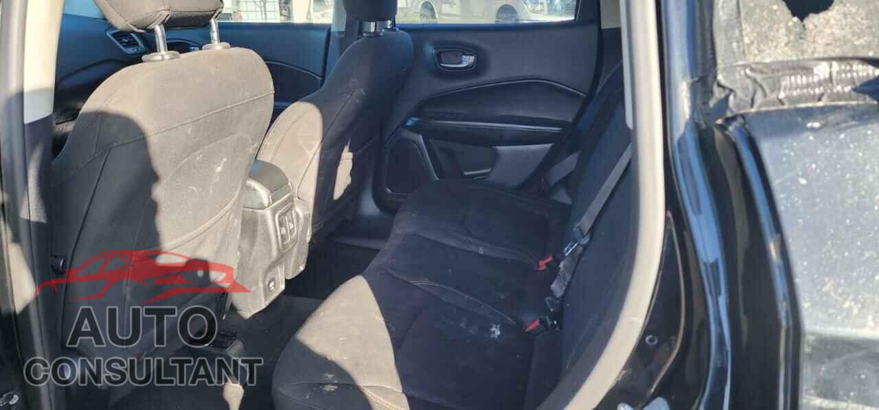 JEEP COMPASS 2017 - 3C4NJCAB6HT681994