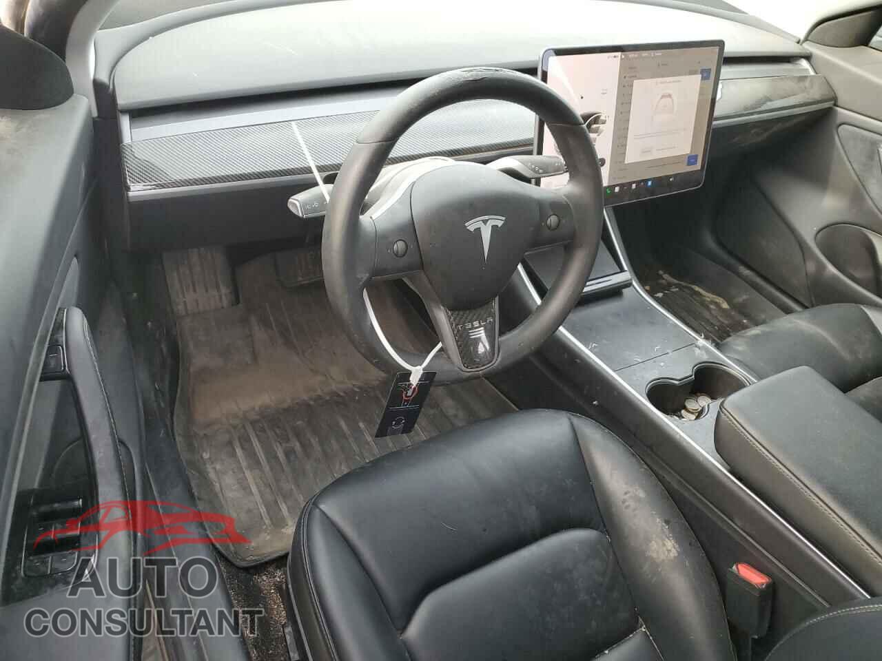 TESLA MODEL 3 2019 - 5YJ3E1EA7KF543016