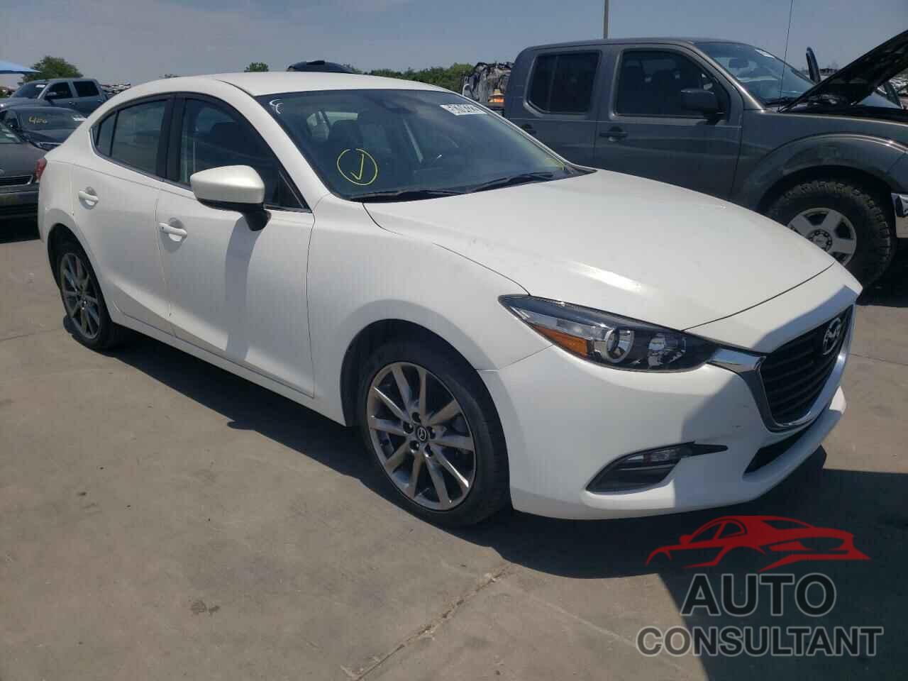 MAZDA 3 2018 - 3MZBN1V34JM239159