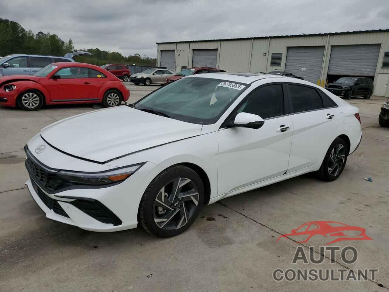 HYUNDAI ELANTRA 2024 - KMHLP4DG7RU793239