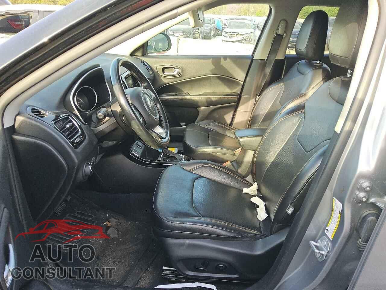 JEEP COMPASS 2020 - 3C4NJCCB4LT211159