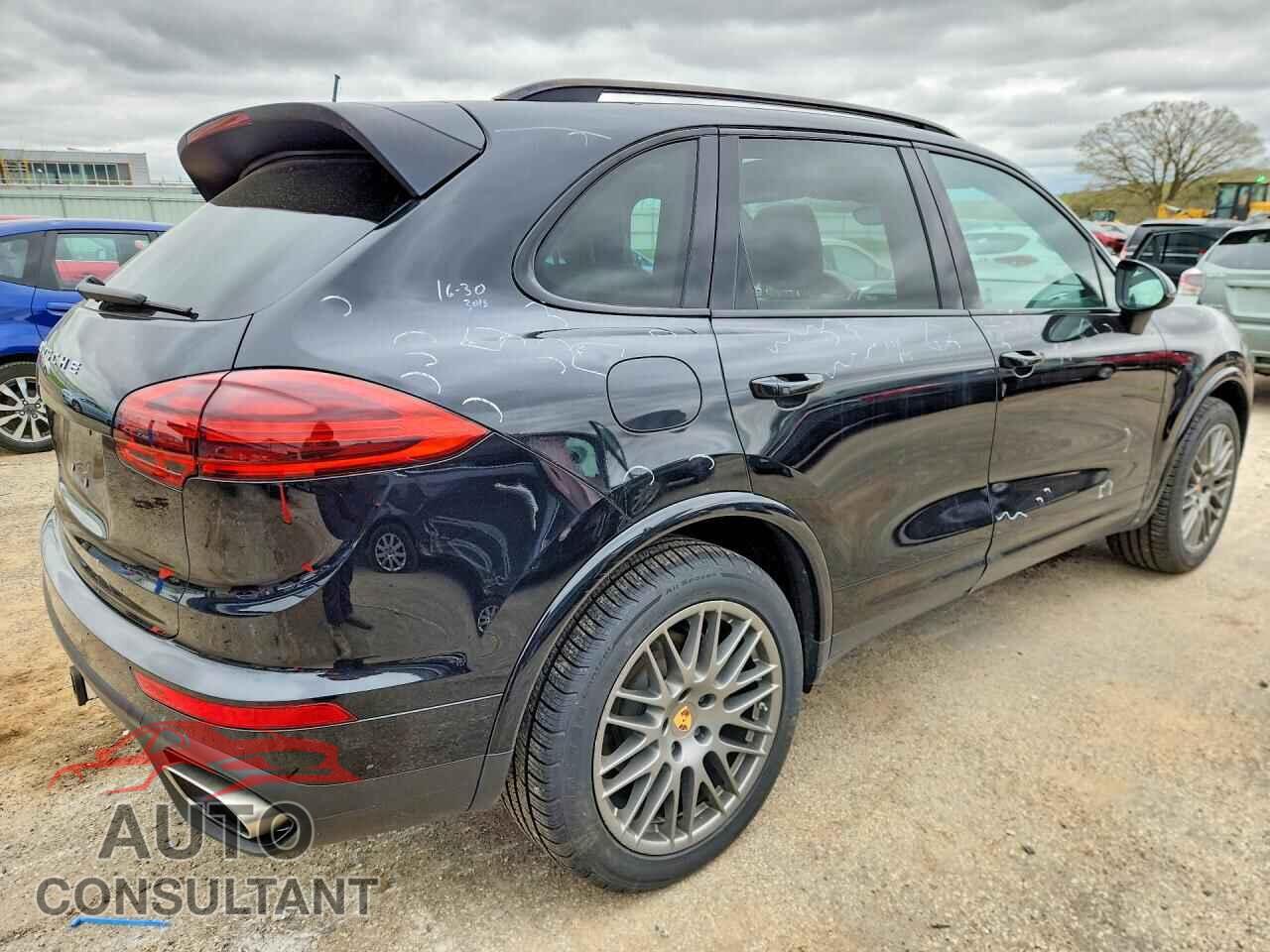 PORSCHE CAYENNE 2017 - WP1AA2A23HKA80325