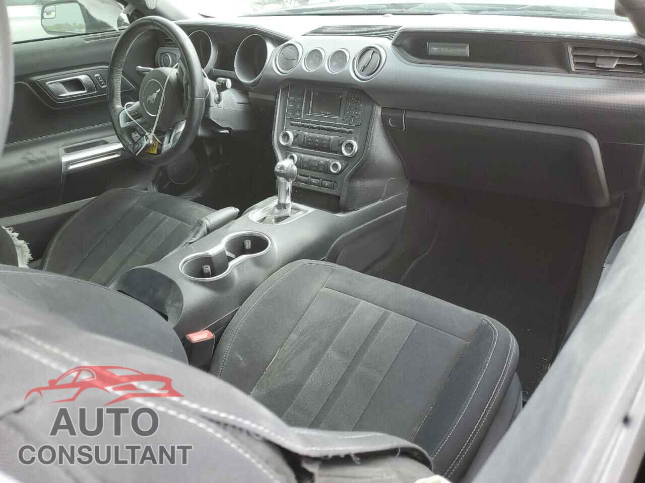FORD MUSTANG 2018 - 1FA6P8CFXJ5121777