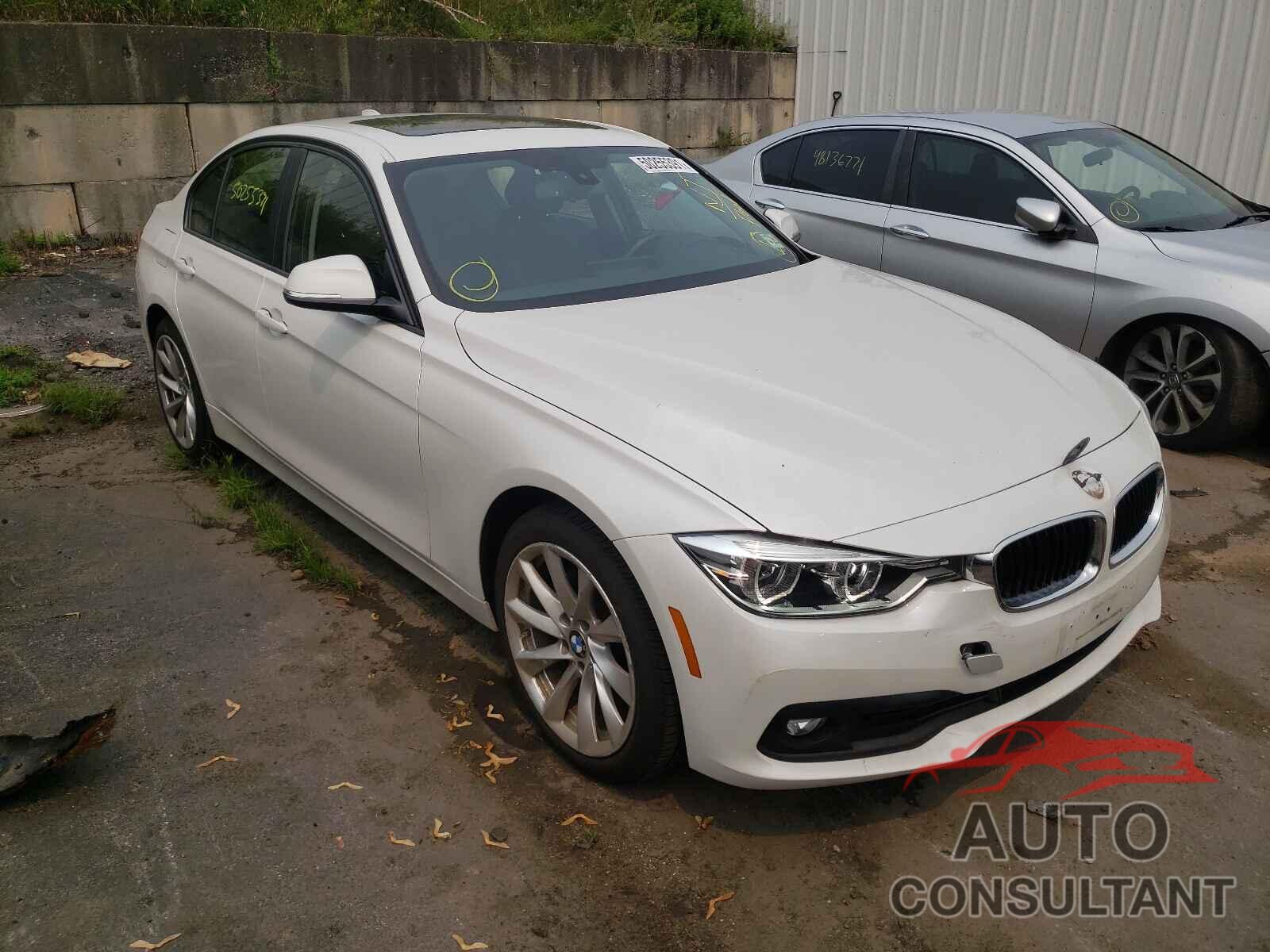 BMW 3 SERIES 2018 - WBA8E5G54JNU47435