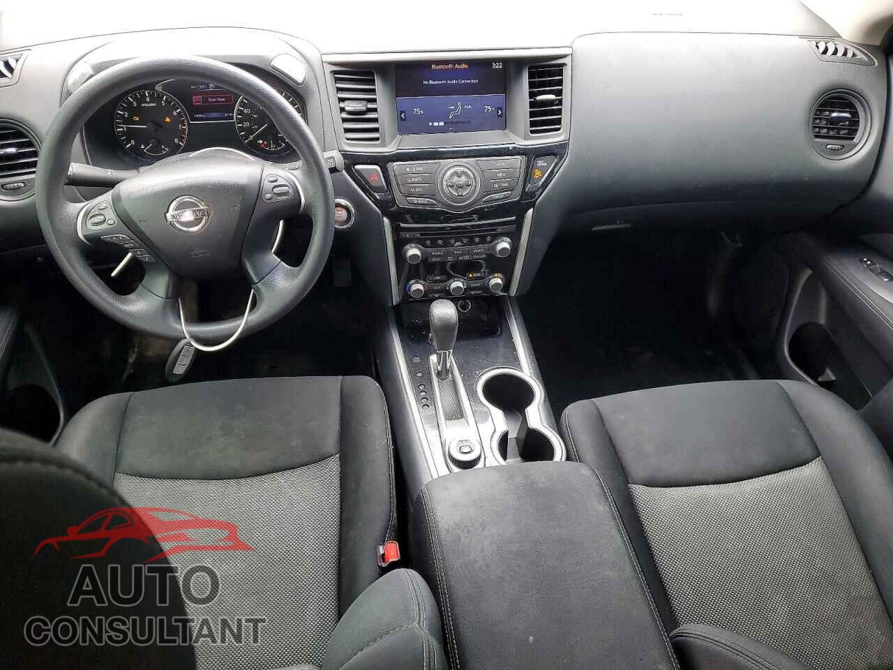 NISSAN PATHFINDER 2017 - 5N1DR2MM7HC652944