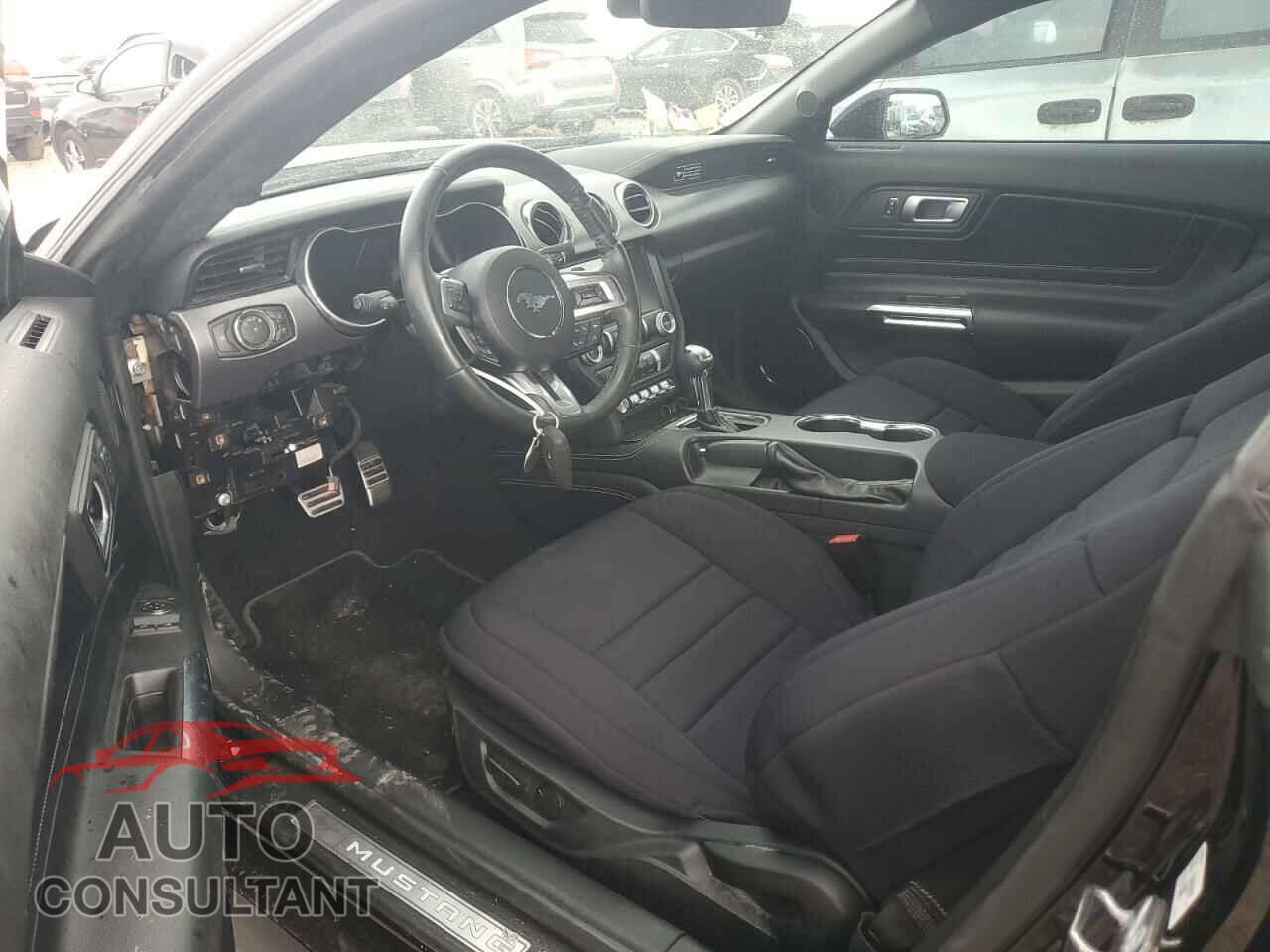 FORD MUSTANG 2020 - 1FA6P8CF7L5154660
