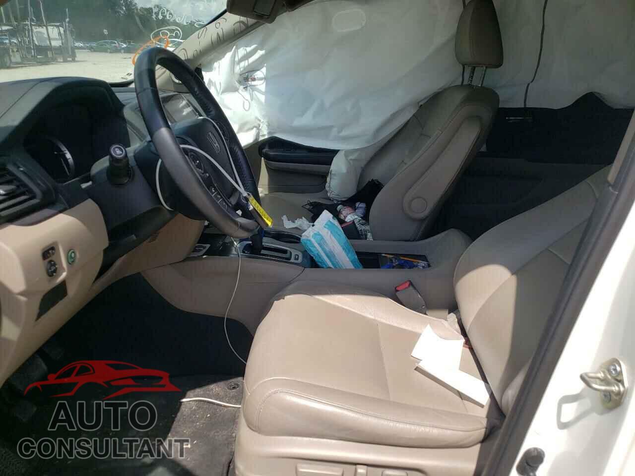 HONDA PILOT 2016 - 5FNYF5H51GB054840