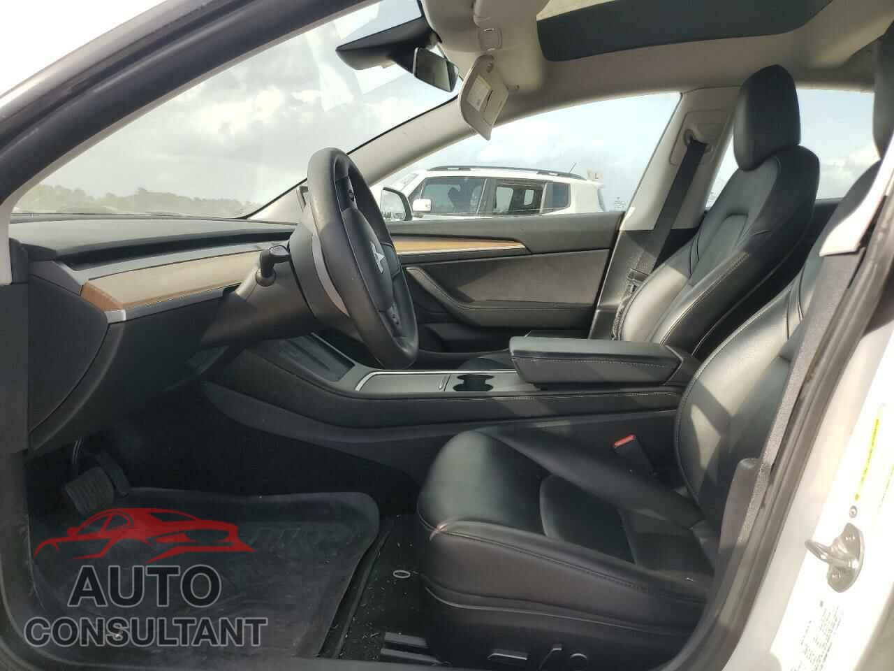 TESLA MODEL 3 2021 - 5YJ3E1EB6MF988326