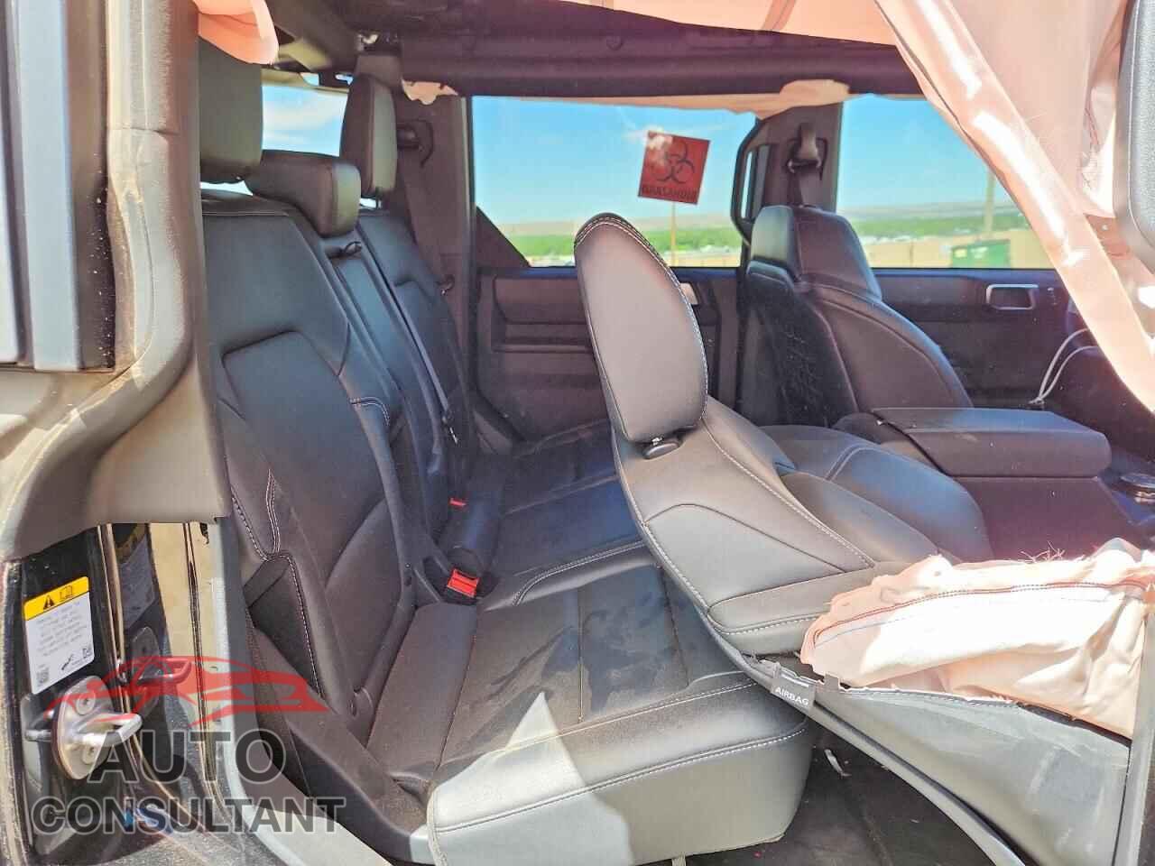 FORD BRONCO 2025 - 1FMDE7BH2SLB42572