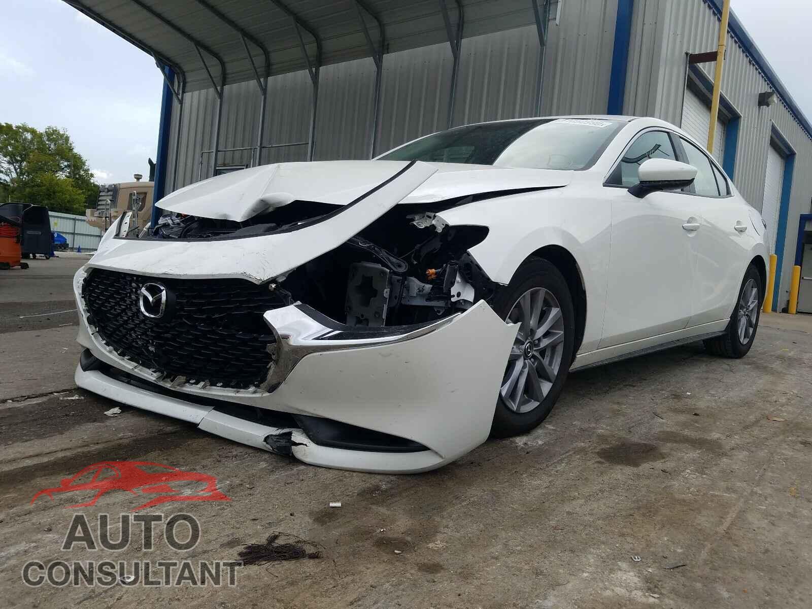 MAZDA 3 2019 - 3MZBPABL1KM114474