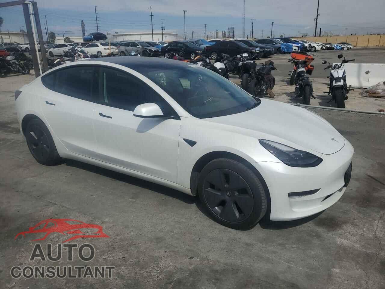 TESLA MODEL 3 2022 - 5YJ3E1EB5NF184262