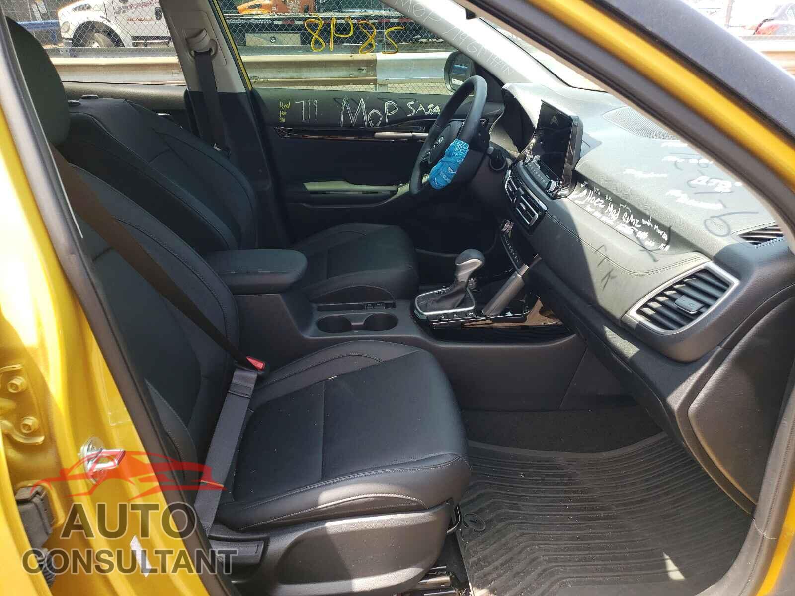KIA SELTOS 2021 - KNDETCA24M7116622