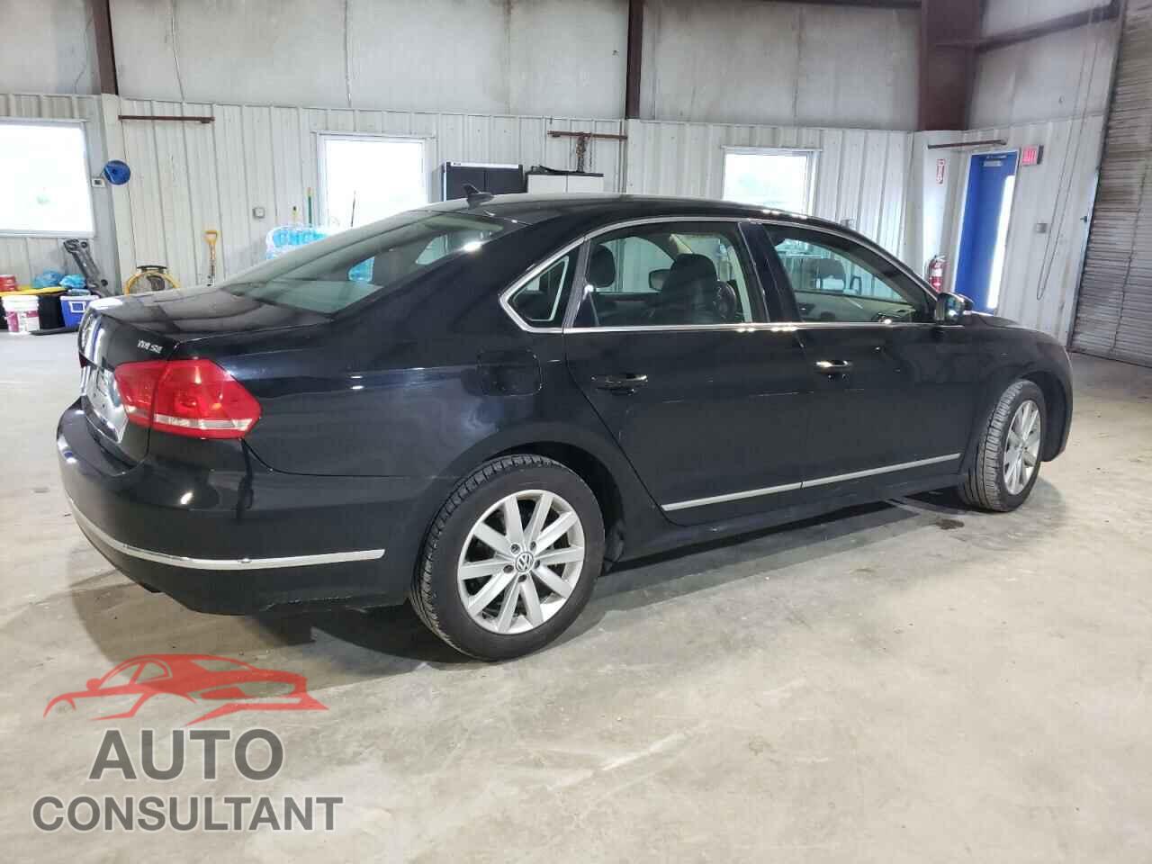 VOLKSWAGEN PASSAT 2013 - 1VWBN7A30DC008435