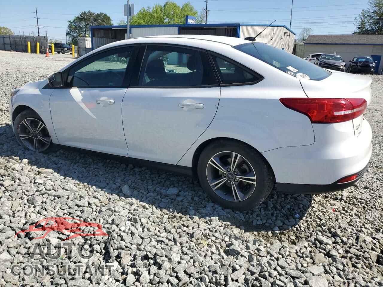 FORD FOCUS 2018 - 1FADP3FE4JL220247