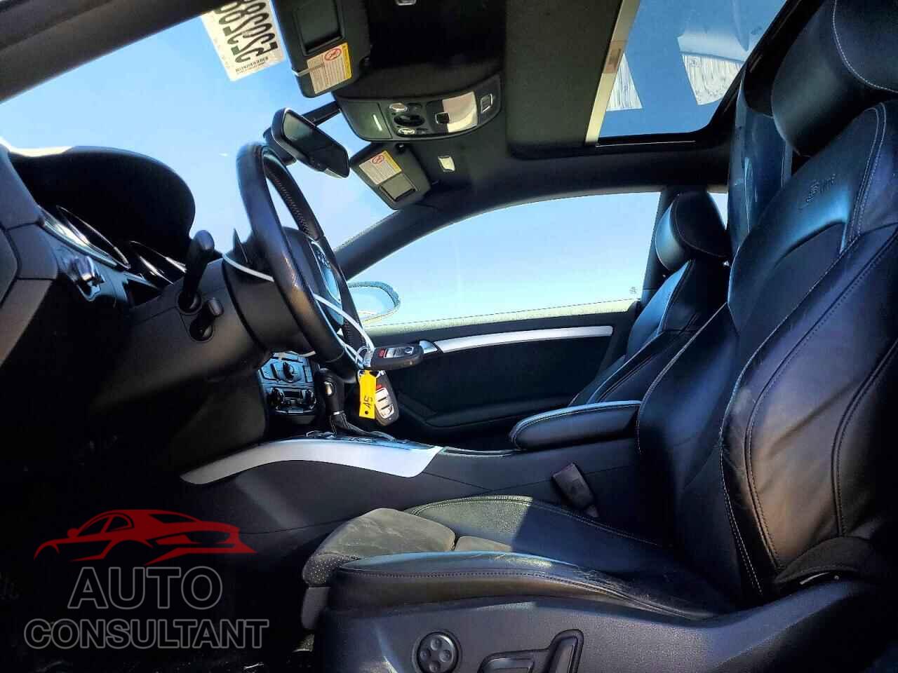 AUDI A5 2011 - WAUWFBFR0BA022200