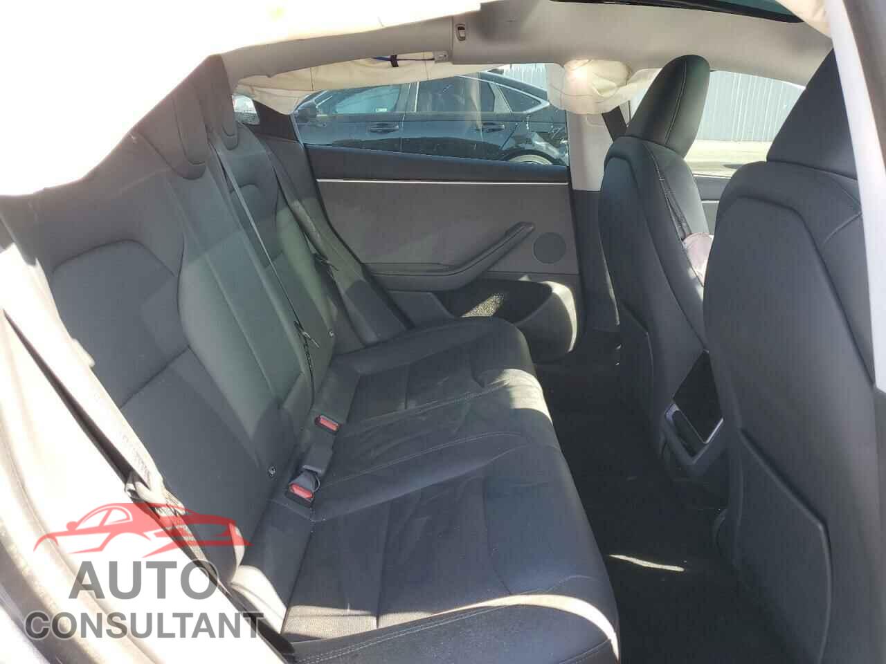 TESLA MODEL 3 2024 - 5YJ3E1EA8RF721204