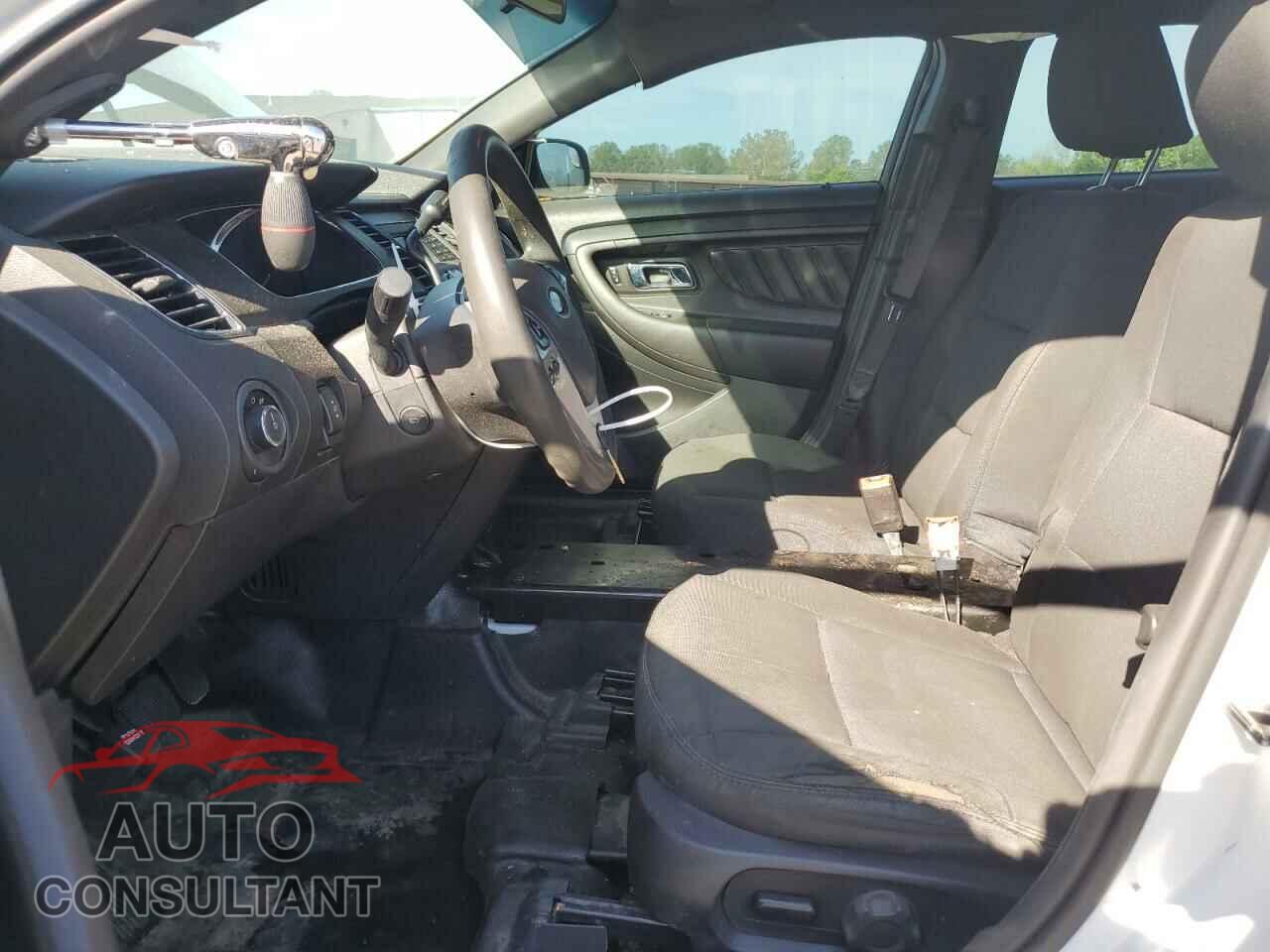 FORD TAURUS 2018 - 1FAHP2MK2JG131483