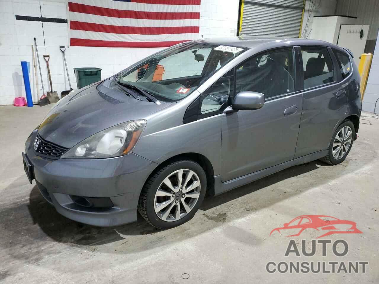 HONDA FIT 2013 - JHMGE8H57DC081628